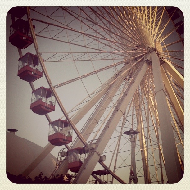 Ferris Wheel